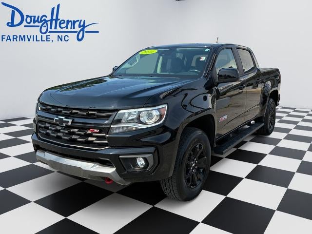 2021 Chevrolet Colorado 2WD Z71 in Black — front three-quarter view