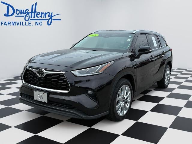2021 Toyota Highlander Limited in Black — front three-quarter view